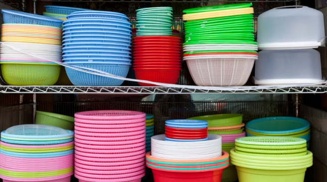 Plasticware